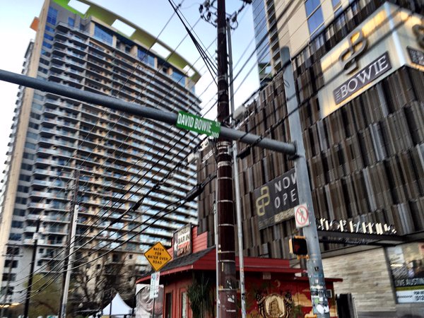 CYnVzEZWQAAXWZM.jpg:large