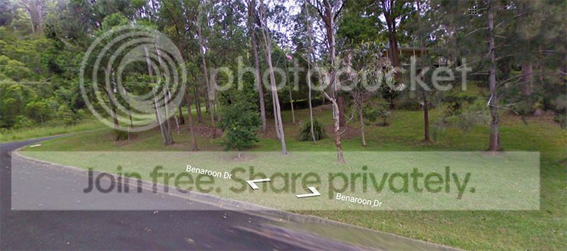 Benaroon-Drive-cnr_zpsi7eobwil.jpg