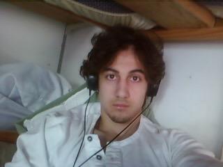 CA0TSdmUQAAS40r.jpg:large