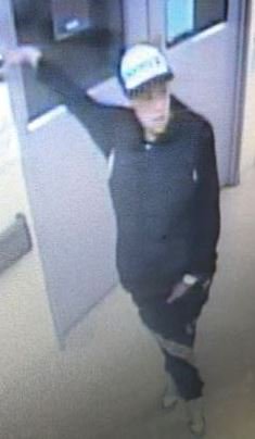 DohtrpoWwAArBs9.jpg:large