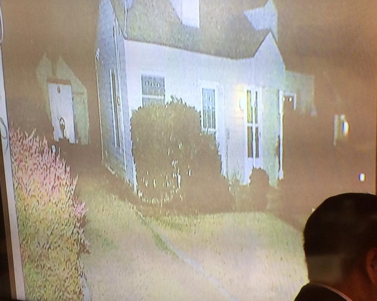 B9vSwNHCUAAIEOc.jpg:large