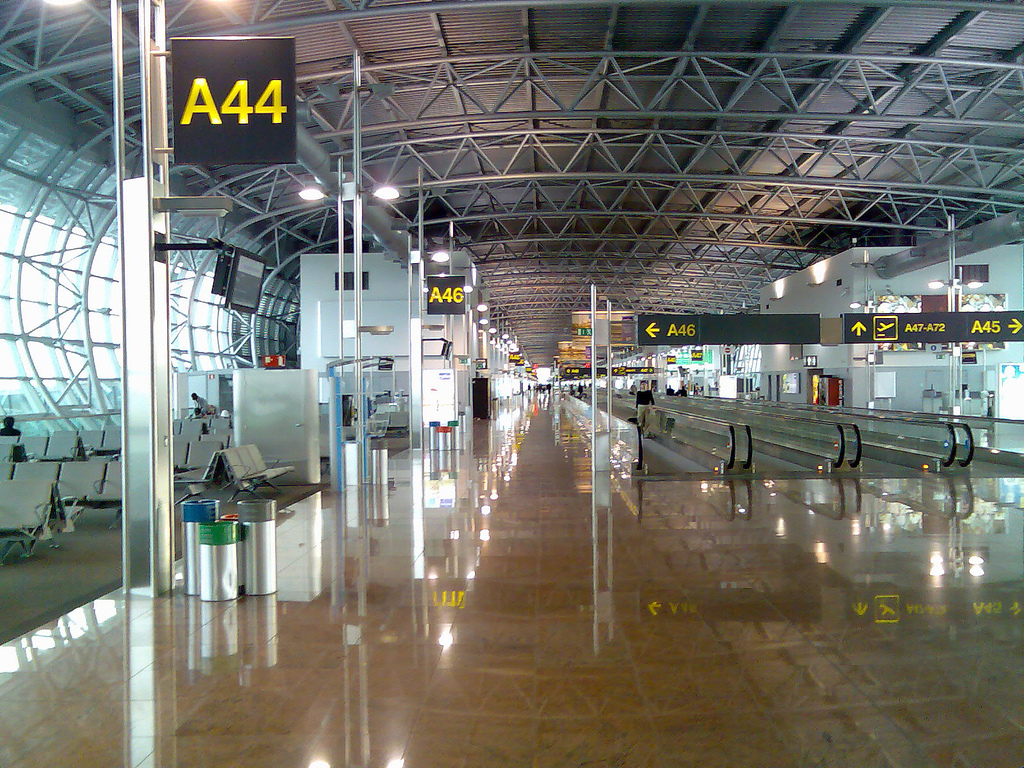 Brussels_airport_terminal_A.jpg