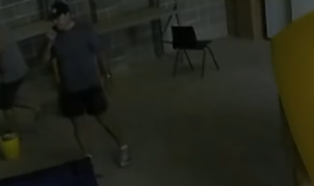 740ccc6b03d97bd0d4c2e48e4433483e.jpg