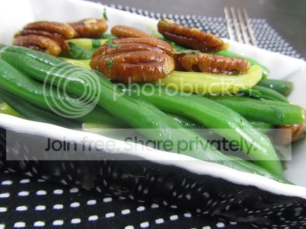 vegan-thanksgiving-green-beans.jpg