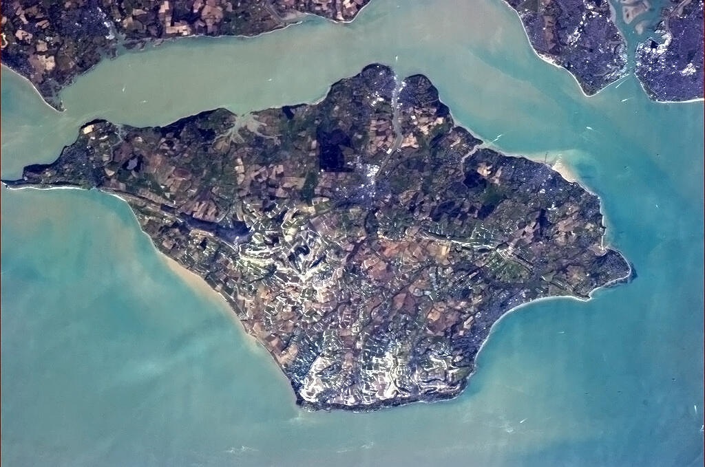 IsleOfWightFromTheISS.jpg