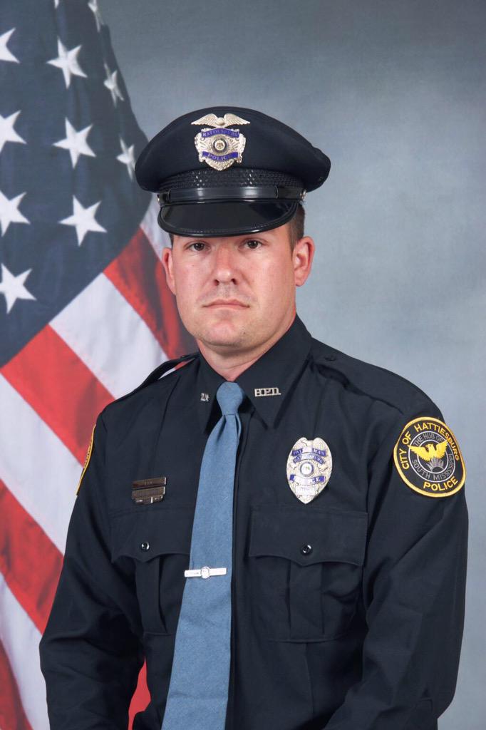 CE7zhZtUkAABgWv.jpg:large