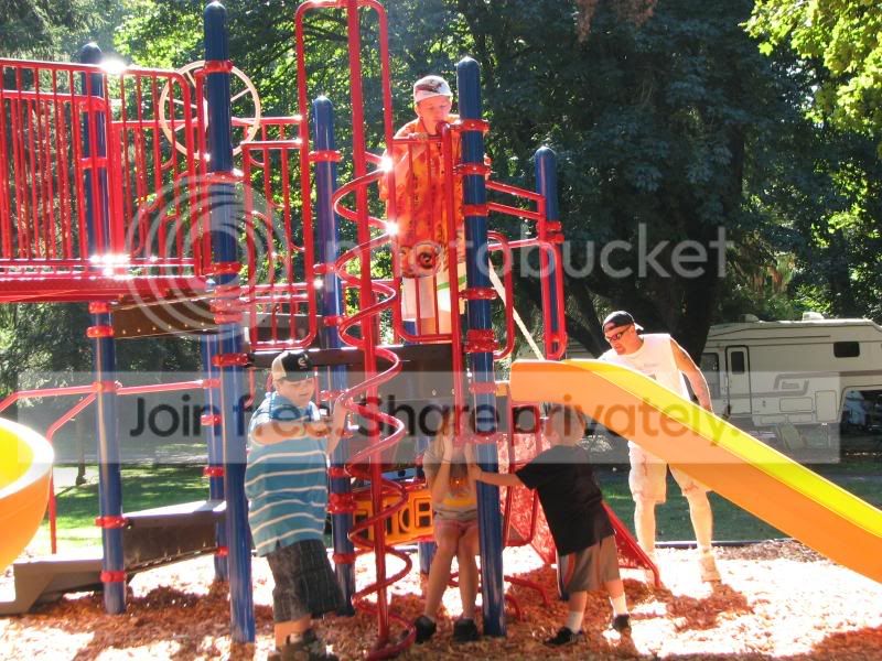sept2008EthanPlayground005.jpg
