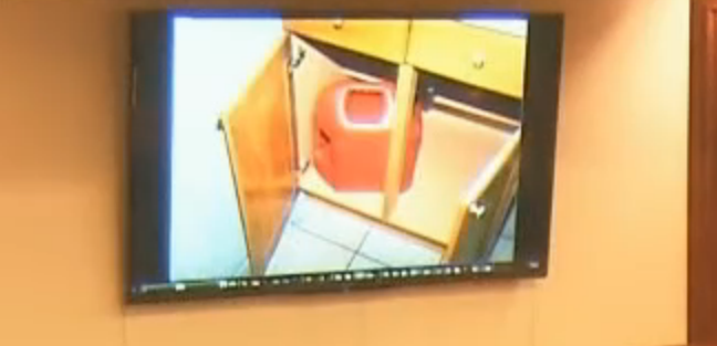 CEg9DWLWMAAdXqJ.png:large