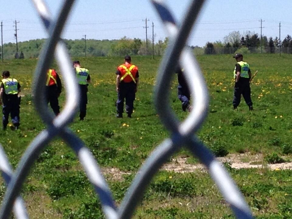 BKZyq2JCEAInJaA.jpg:large