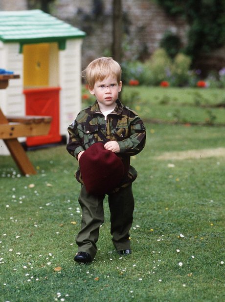 young-prince-harry-4-1468838204-view-1.jpg