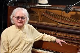 Professor-Piano.jpg