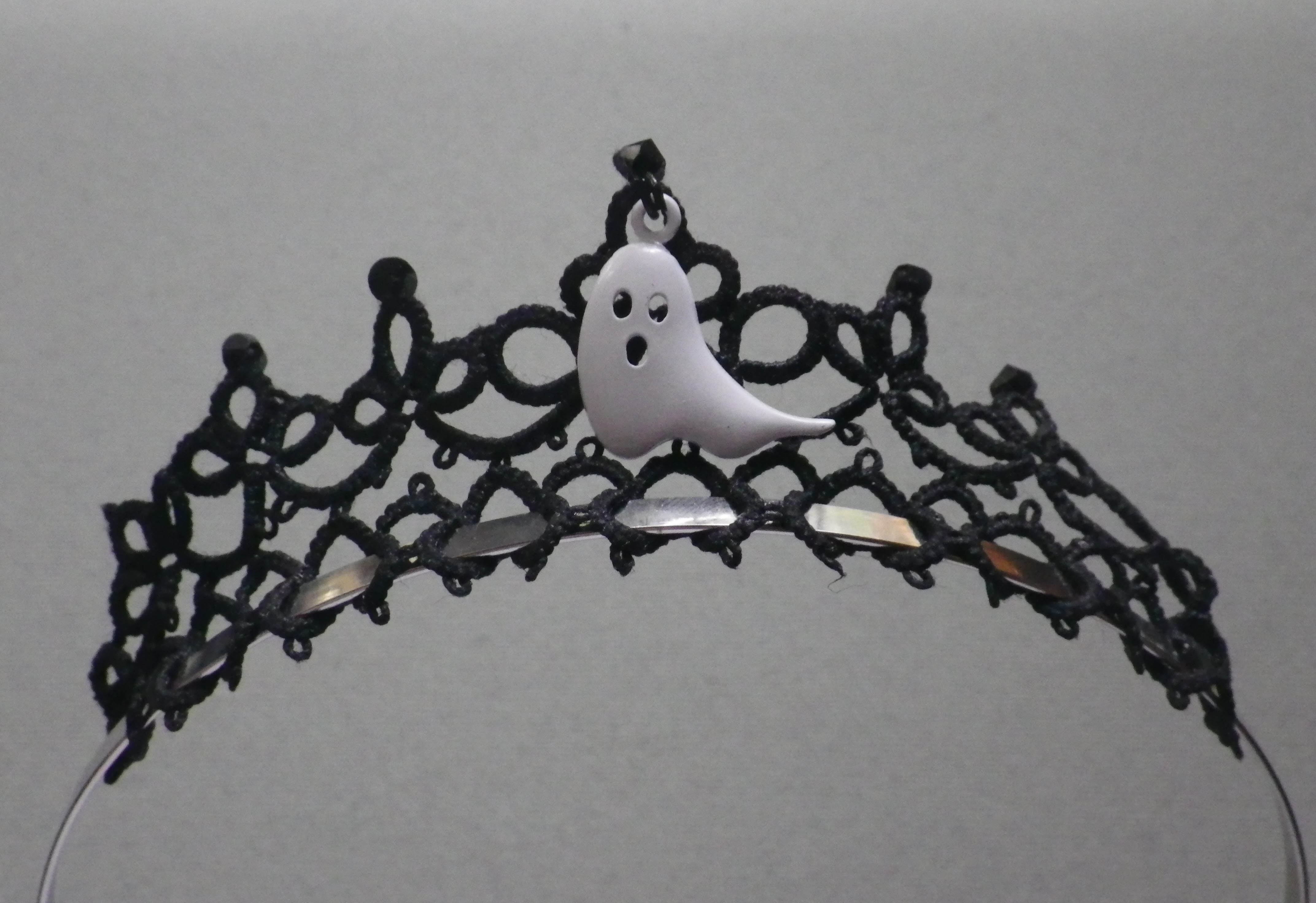 Tiara-002-black-ghost.JPG