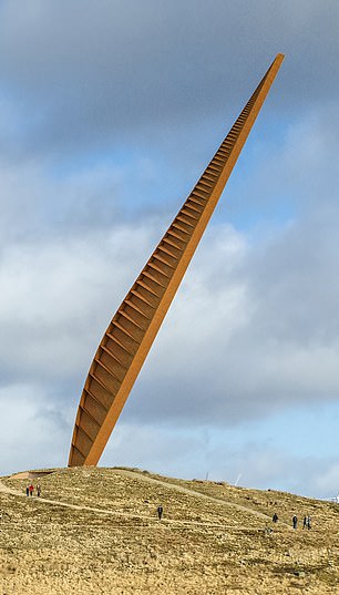 14149750-7087025-image-m-11_1559226988037.jpg