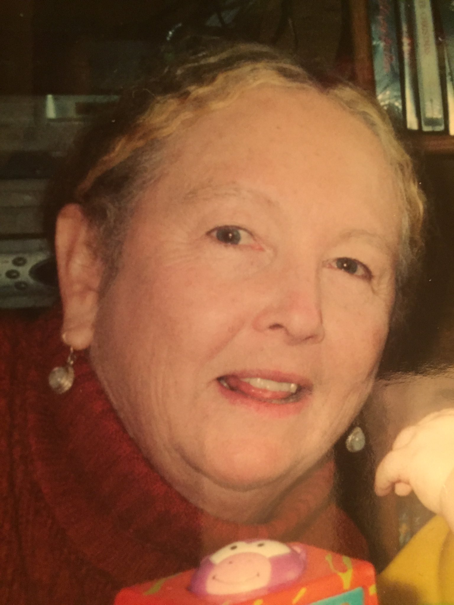 DwhAtJ9U0AEaxn6.jpg:large