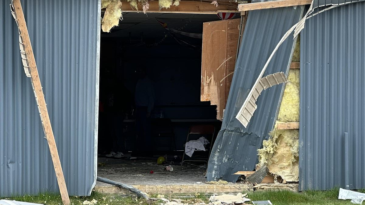 www-dailymail-co-uk.cdn.ampproject.org