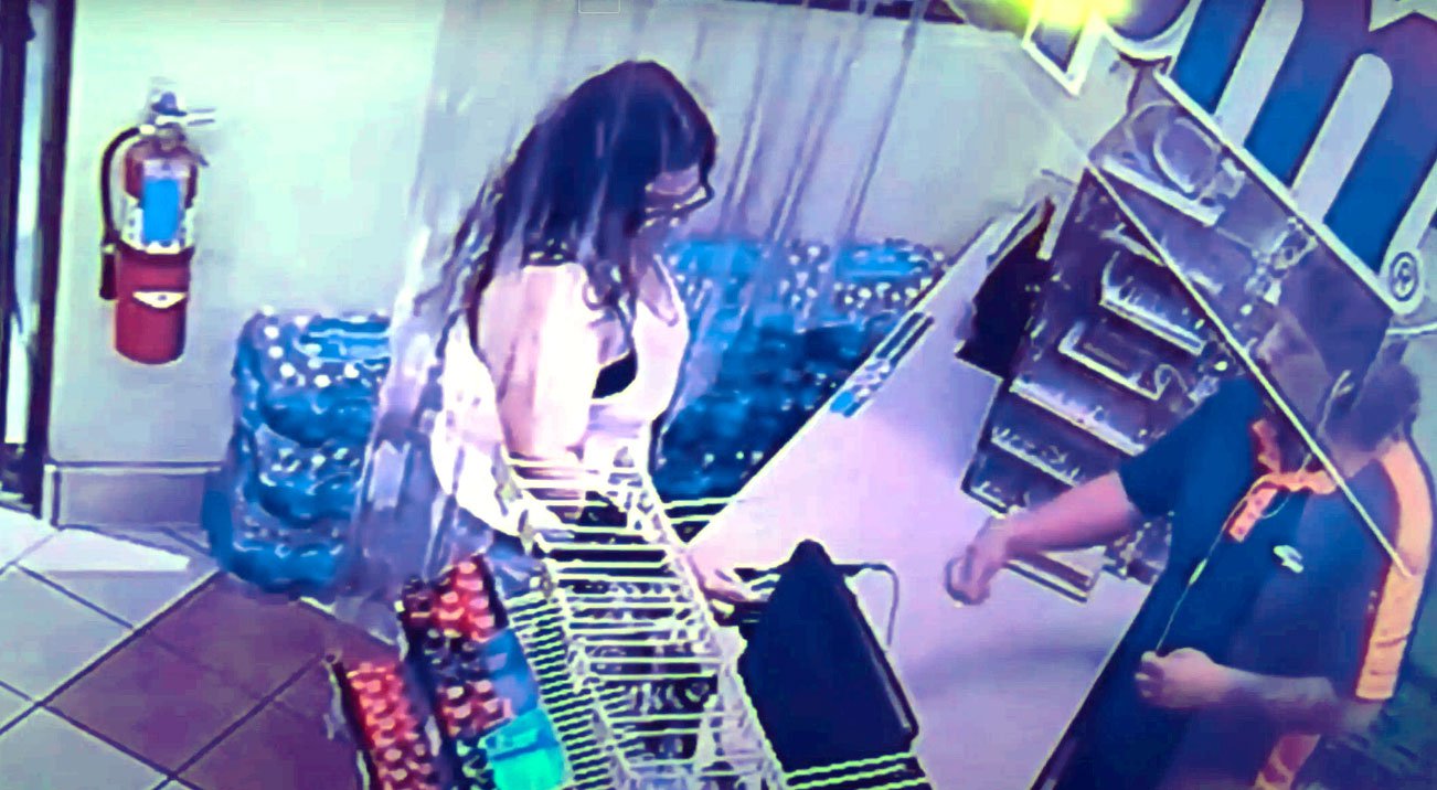 Jolissa stopped at a gas station to purchase snacks on her way home, according to her parents