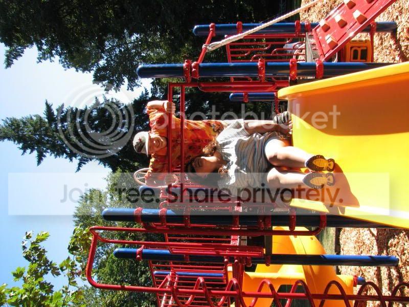 sept2008EthanPlayground020.jpg