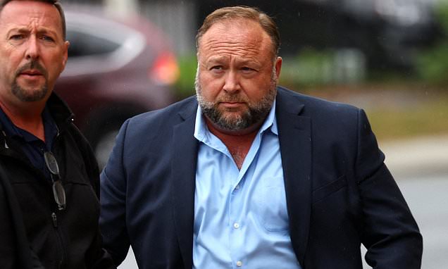 www-dailymail-co-uk.cdn.ampproject.org