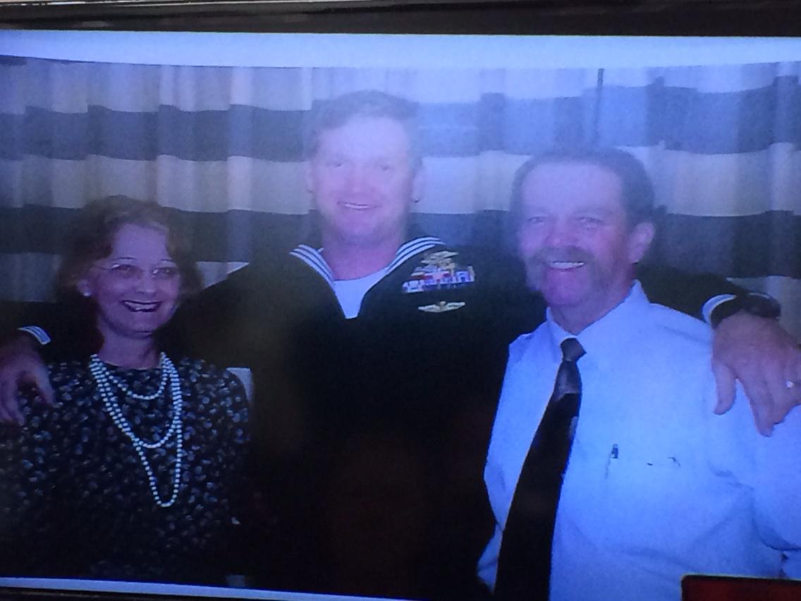 B9lH-BTIQAAxNE5.jpg:large