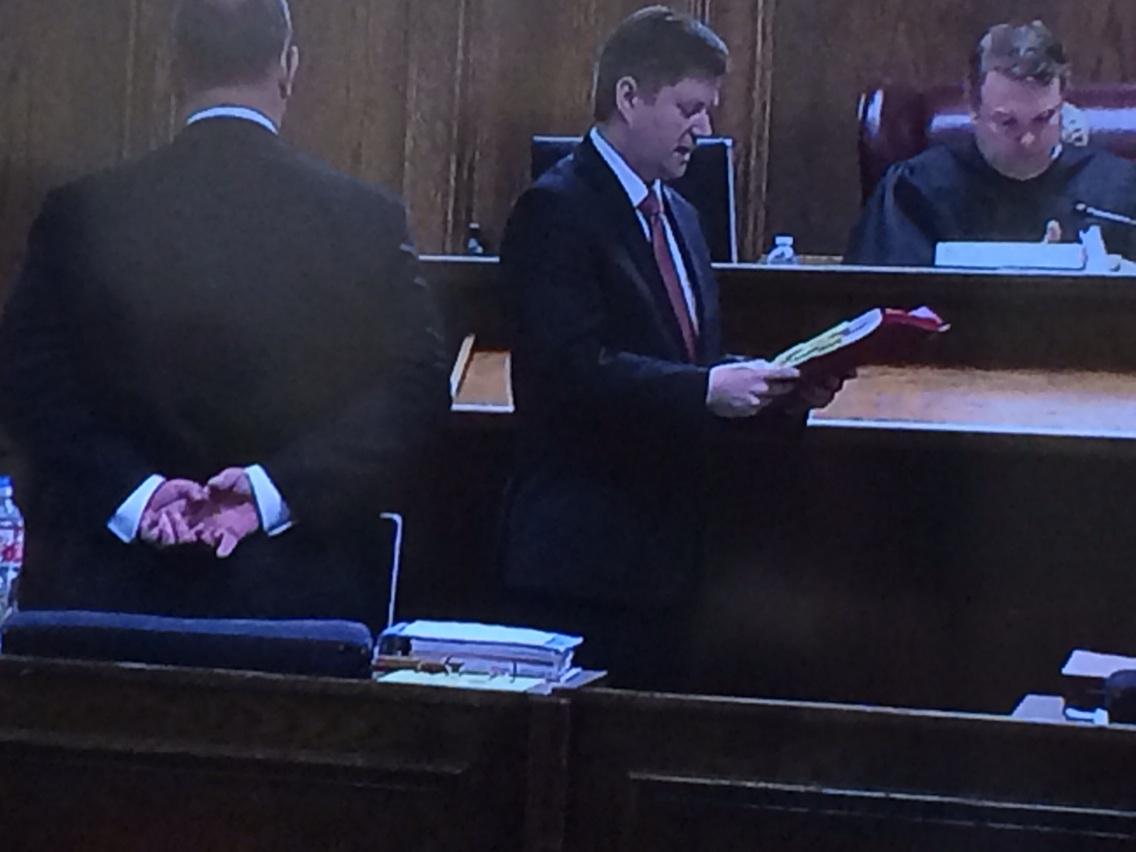 B9ksq3CIMAEfaku.jpg:large