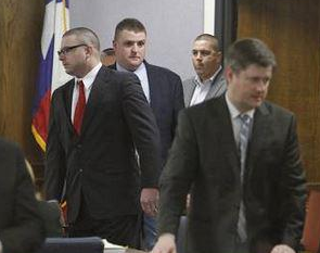 B9-kP8HCcAAmPMf.png:large