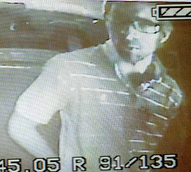 B-D_niECMAArTOx.png:large