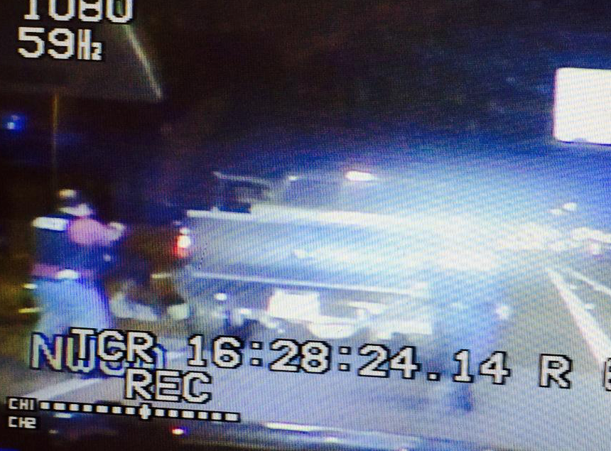 B9rEWoBIEAEj9fs.png:large