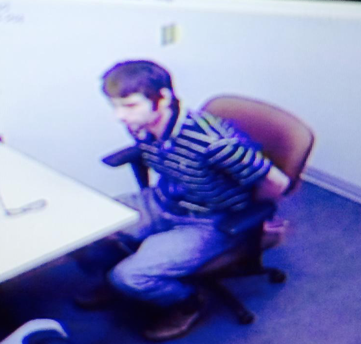 B9_cAabCYAImGgZ.png:large