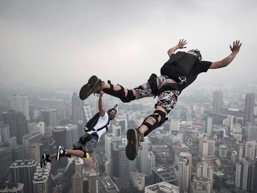 base-jumpers-4.jpg