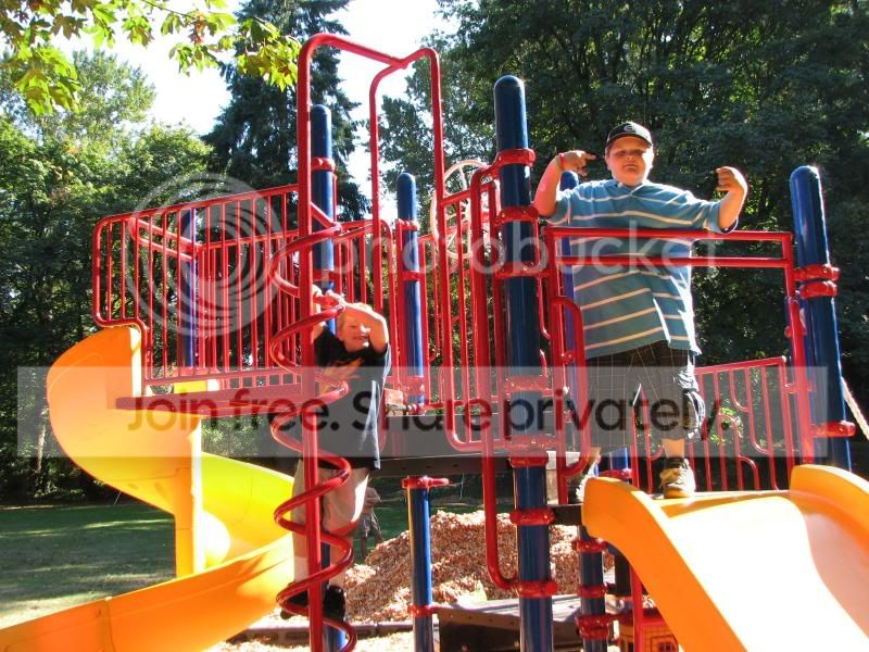 sept2008EthanPlayground025.jpg