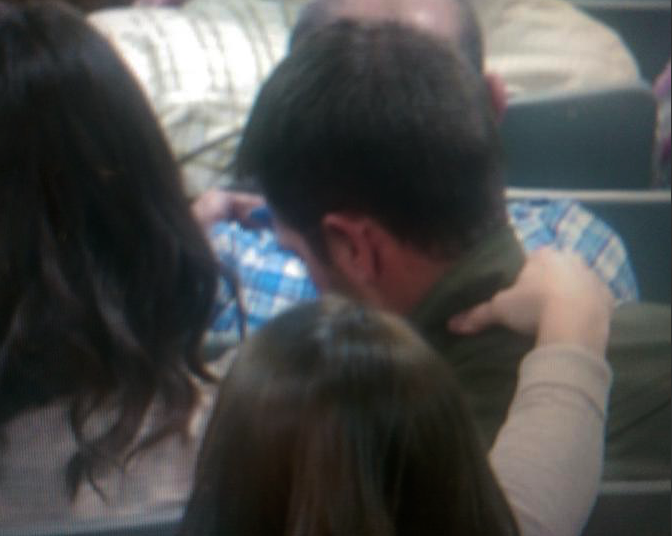 B9_sQsUCAAACLWM.png:large