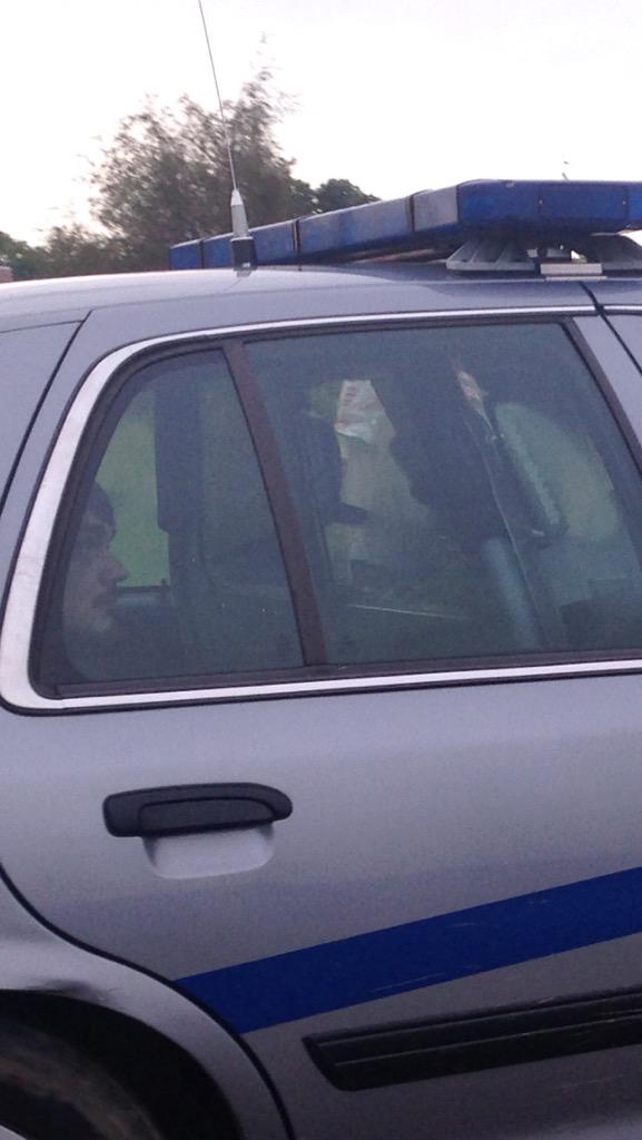 CF49-MkWYAA4Ezu.jpg:large