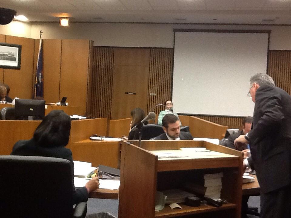 Bz7aS4aCEAAn3_P.jpg:large