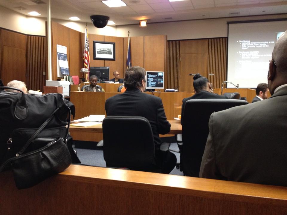 B4gUD7AIQAAkhv6.jpg:large