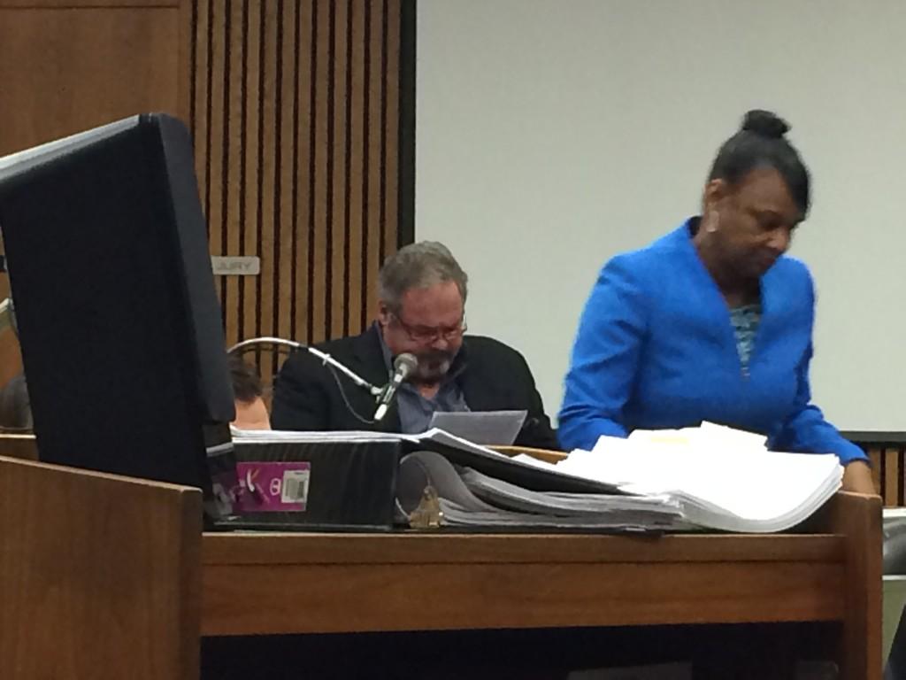 B1nREILIMAADzvX.jpg:large