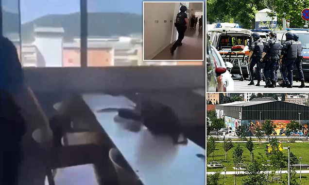 www.dailymail.co.uk