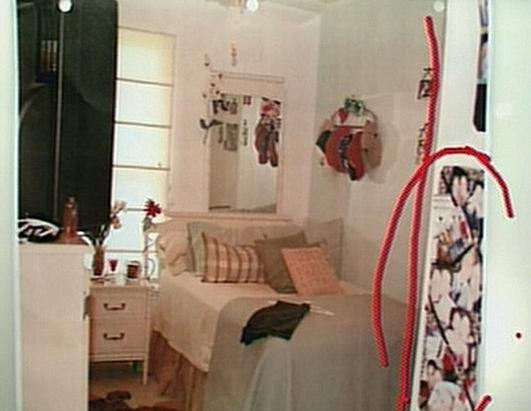 abc_casey_anthony_dm_bedroom_110616_ssh.jpg