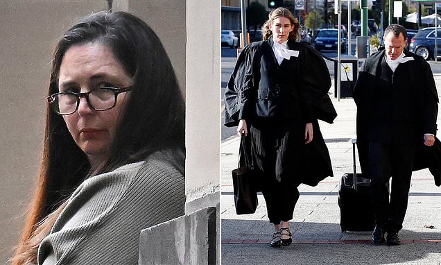 www.dailymail.co.uk