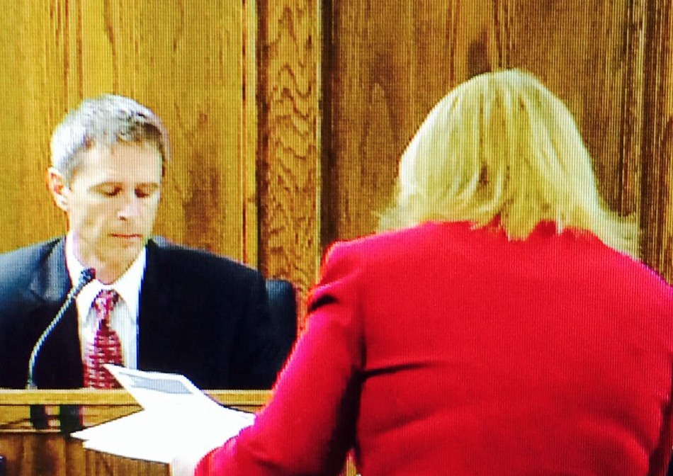 B9-4msRCAAEOUFu.png:large