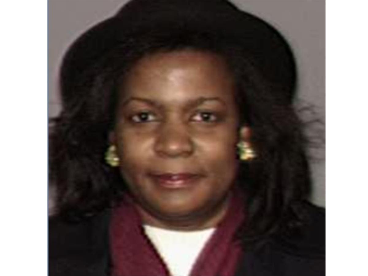 Anyone with information about where to find Glennis Andrew is asked to call the NYPD at 1 (800) 577-TIPS (8477). Anyone with information about where to find Glennis Andrew is asked to call the NYPD at 1 (800) 577-TIPS (8477).