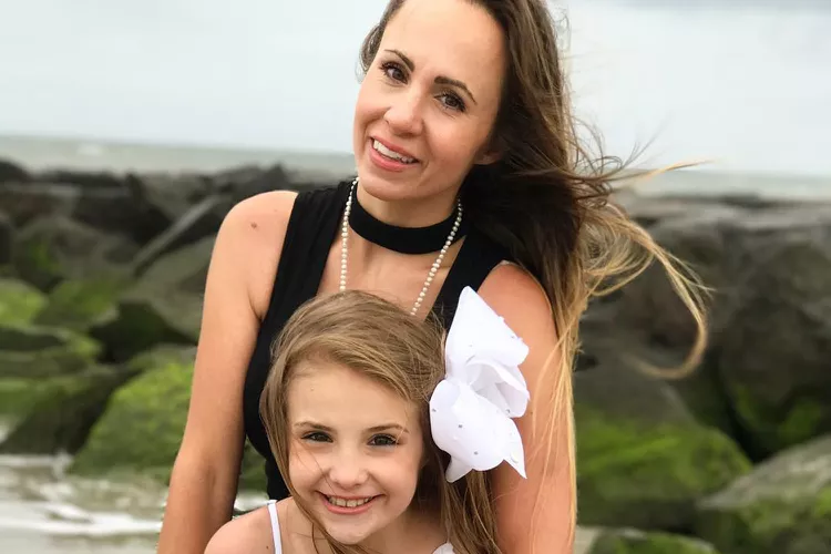 youtube-star-Piper-Rockelle-and-her-mom-Tiffany-Smith-041723-2-887614ae261447ffbde9b388bd0d2e00.jpg