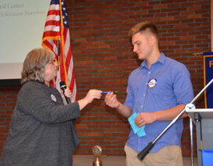 president-leah-presents-a-rotary-pen-to-speaker-byrce-schubert-101916 president-leah-presents-a-rotary-pen-to-speaker-byrce-schubert-101916